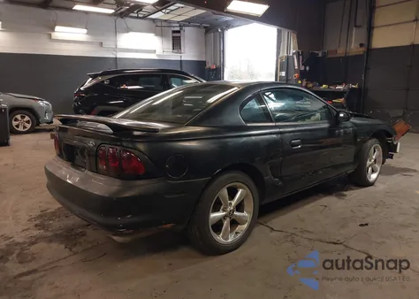 1998 Ford Mustang Gt z USA, uszkodzony, nr VIN 1FAFP42X5WF106110